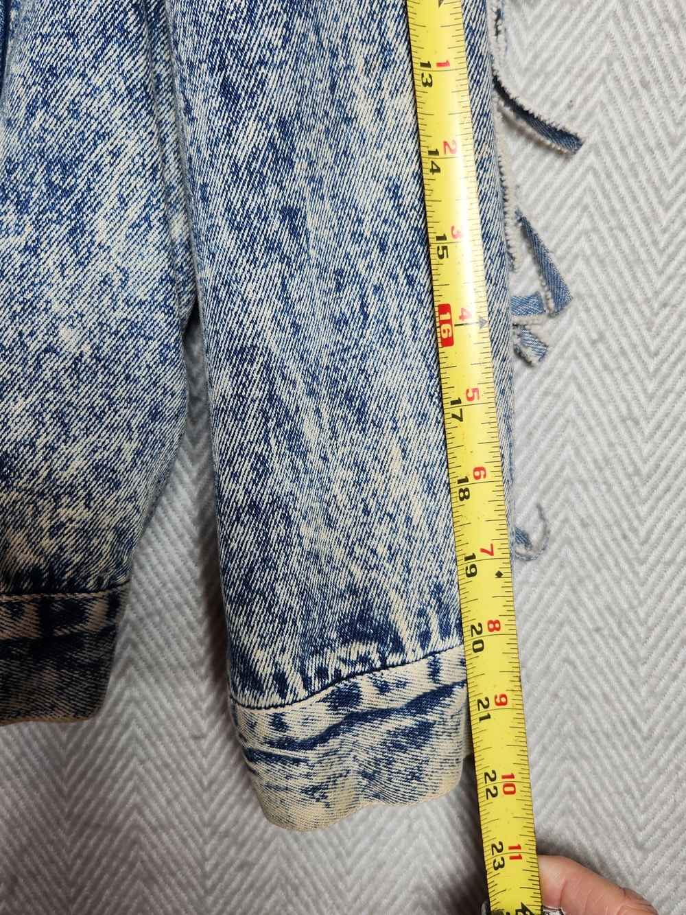 Vintage 80s Fringe Acid-Wash Blue Denim Jacket Studs Beads M/L See  Pics - Picture 9 of 10
